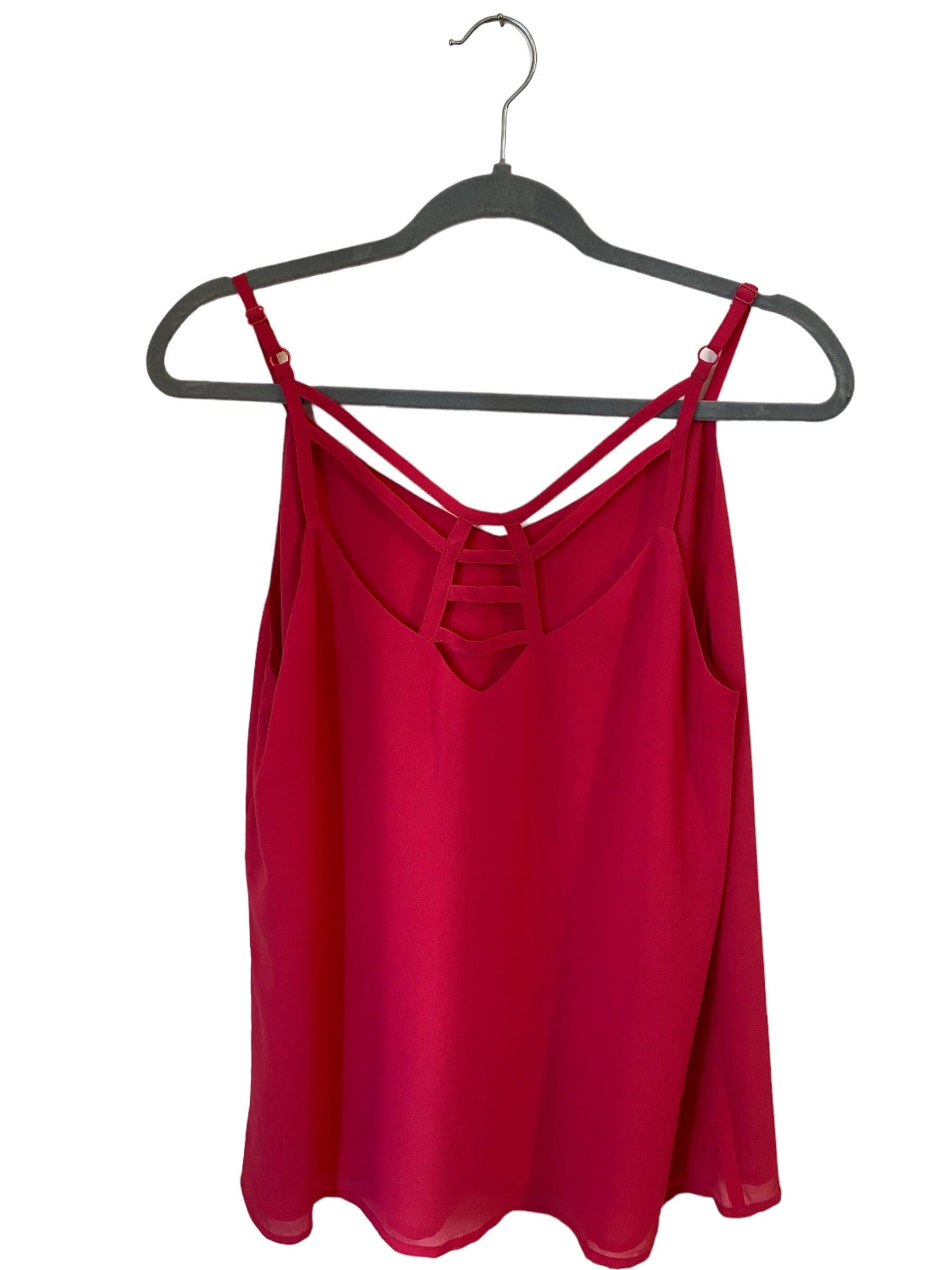 Camisa rosa de tiras